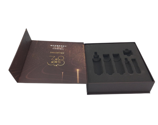 L'estampillage chaud a gravé le rectangle en refief fait sur commande de Logo Luxury Custom Gift Box