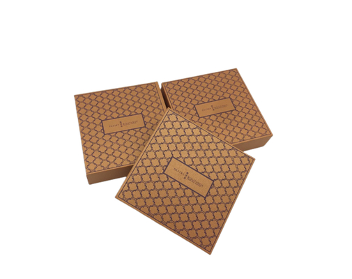 L'exclusivité conçoivent Logo Clothing Luxury Gift Box en fonction du client avec le ruban