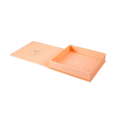 La collection de empaquetage de luxe faite sur commande de maquillage de cosmétiques enferme dans une boîte le boîte-cadeau magnétique de carton de fermeture de couvercle pour l'emballage
