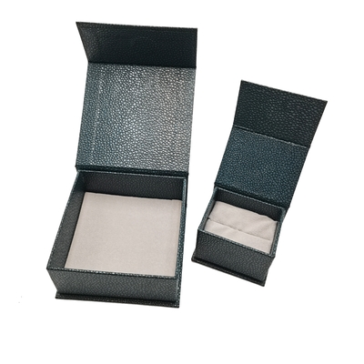 Boîte-cadeau magnétique en cuir d'unité centrale de noir en cuir de luxe de boîte-cadeau