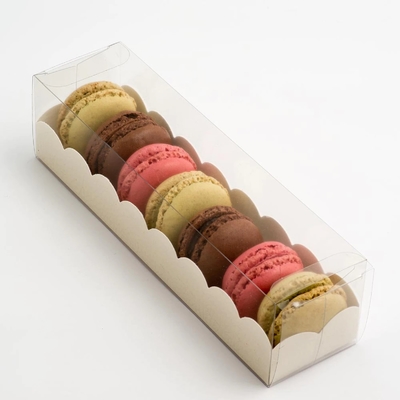 Panneau en ivoire de spécifications d'ANIMAL FAMILIER de chocolat de biscuit de Macaron de boîte-cadeau multi de gâteau