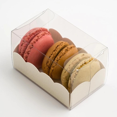 Panneau en ivoire de spécifications d'ANIMAL FAMILIER de chocolat de biscuit de Macaron de boîte-cadeau multi de gâteau